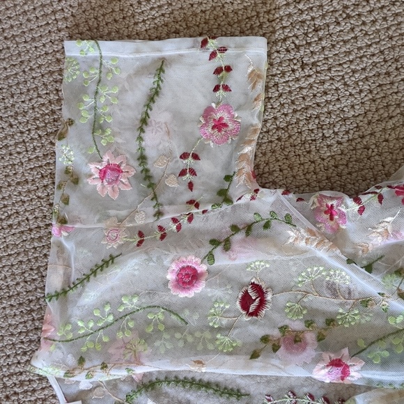 Trendy JS Embroidered Open Front Tulle Kimino - Picture 12 of 13